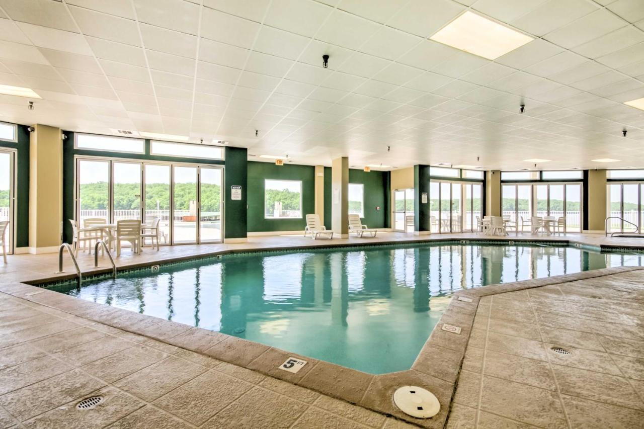 Lakefront Osage Beach Condo Balcony And Pool Access Kültér fotó